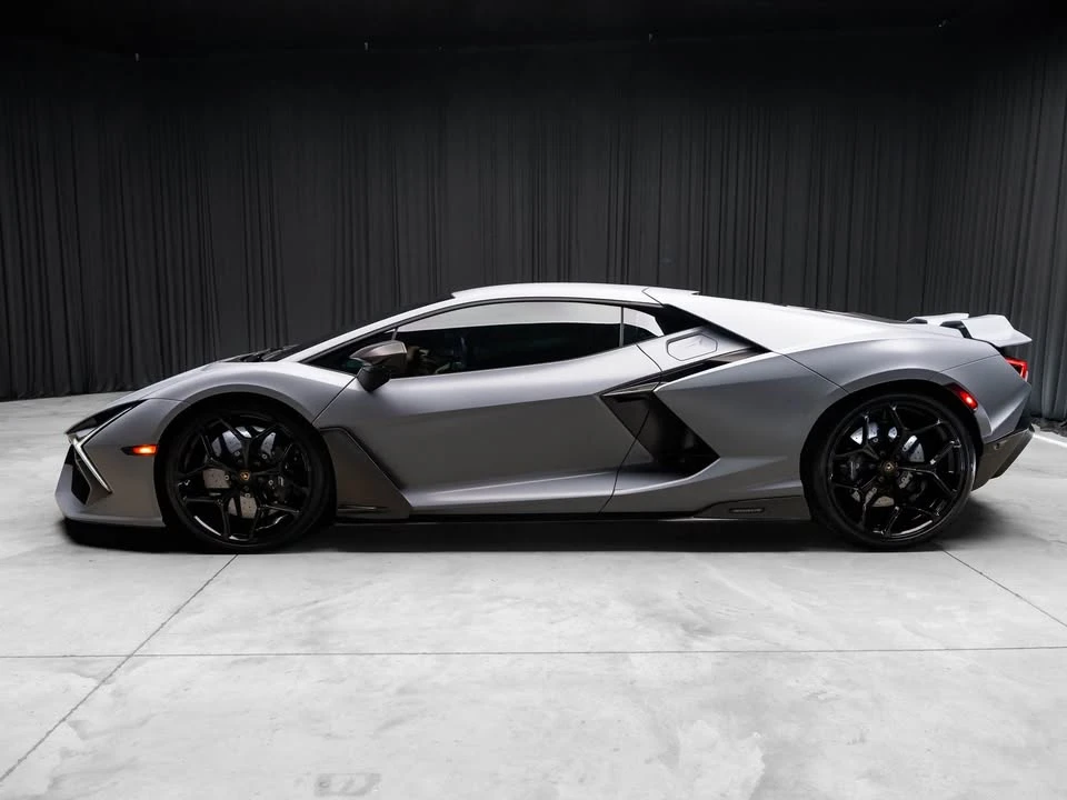 2024 Lamborghini Revuelto - Image 19 of 19