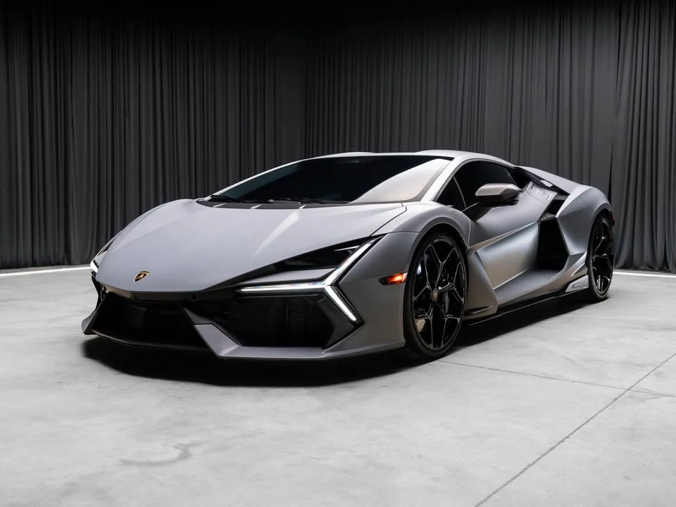 2024 Lamborghini Revuelto - Image 13 of 19