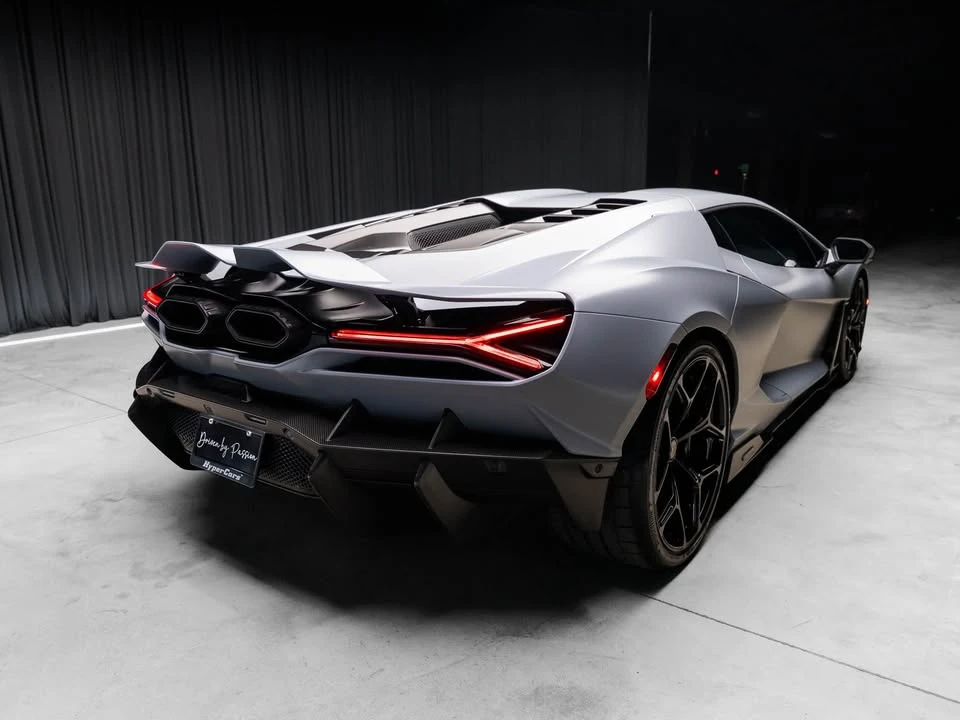 2024 Lamborghini Revuelto - Image 16 of 19