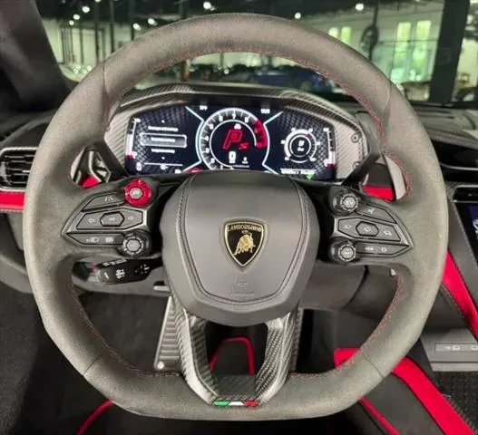 2024 Lamborghini Revuelto - Image 6 of 8