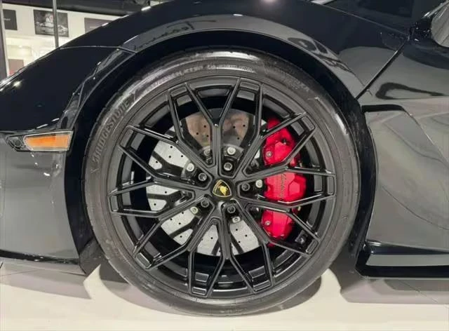 2024 Lamborghini Revuelto - Image 8 of 8