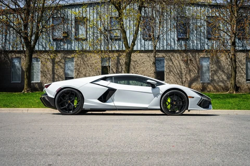 2024 Lamborghini Revuelto - Image 12 of 19