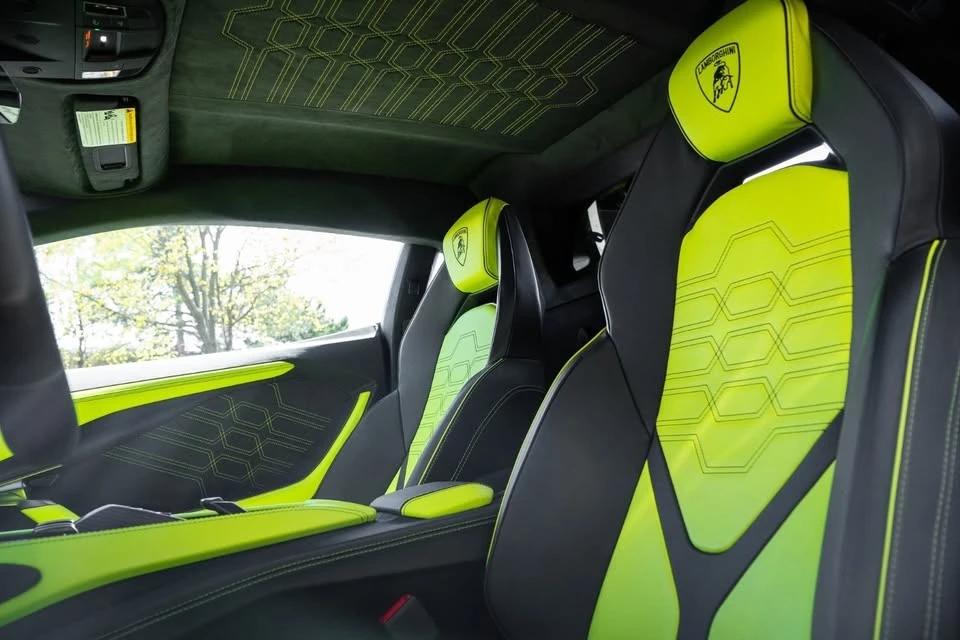 2024 Lamborghini Revuelto - Image 18 of 19