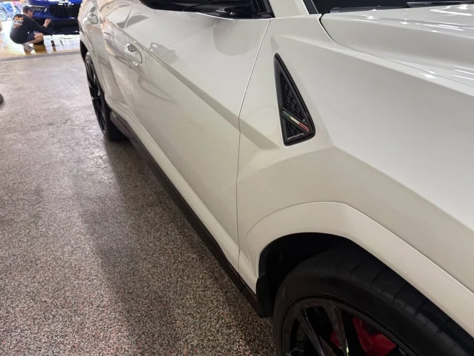 2024 Lamborghini Urus - Image 10 of 18