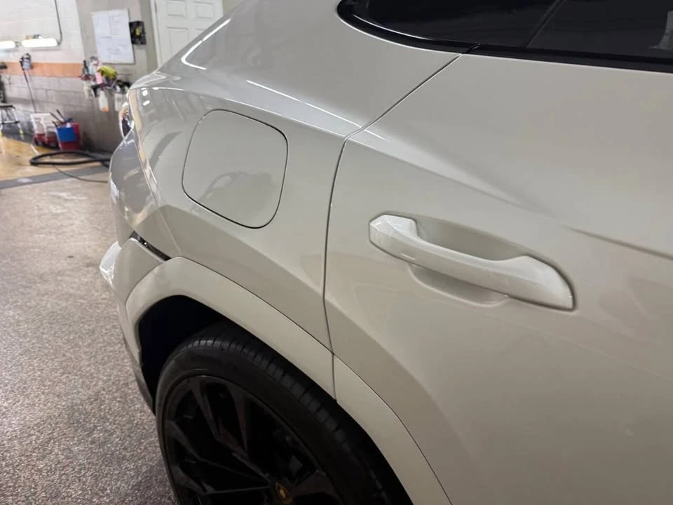 2024 Lamborghini Urus - Image 14 of 18