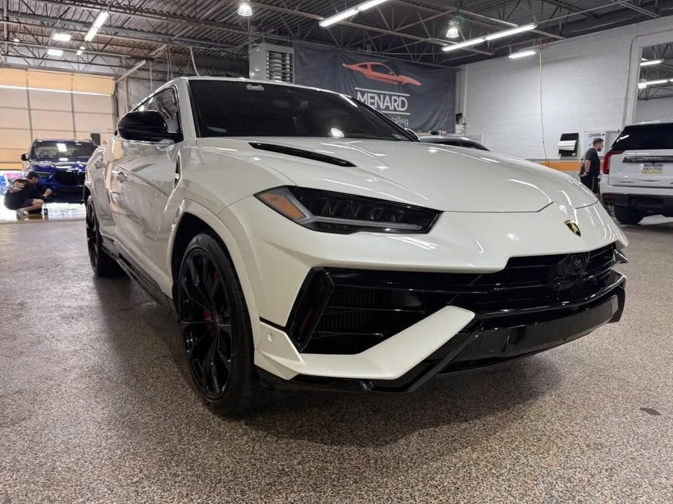 2024 Lamborghini Urus - Image 7 of 18