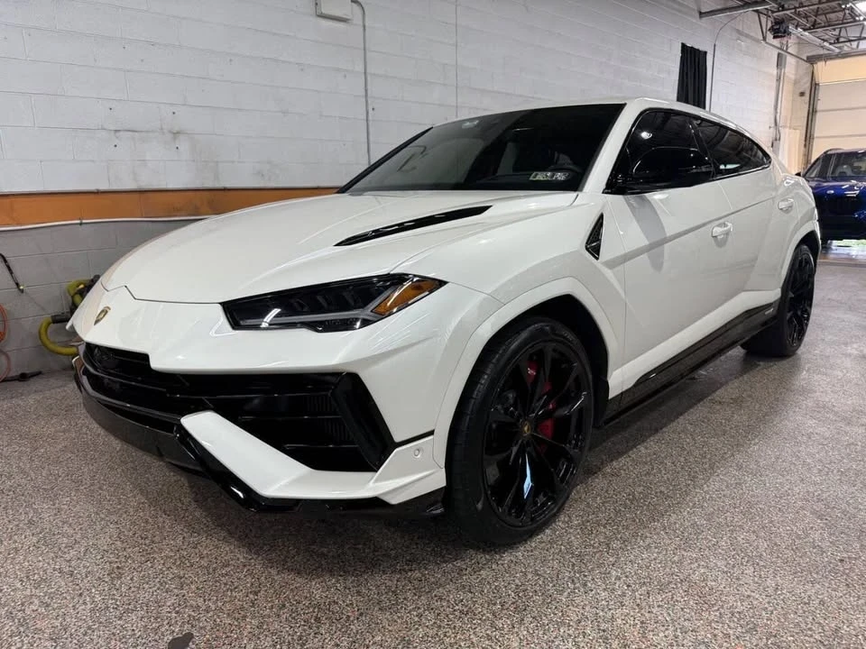 2024 Lamborghini Urus - Image 4 of 18