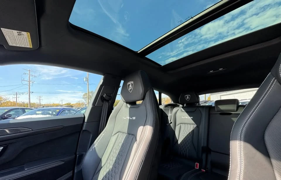 2024 Lamborghini Urus - Image 7 of 12