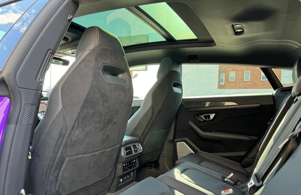 2024 Lamborghini Urus - Image 10 of 12