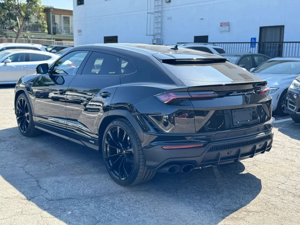 2024 Lamborghini Urus SE - Image 7 of 20