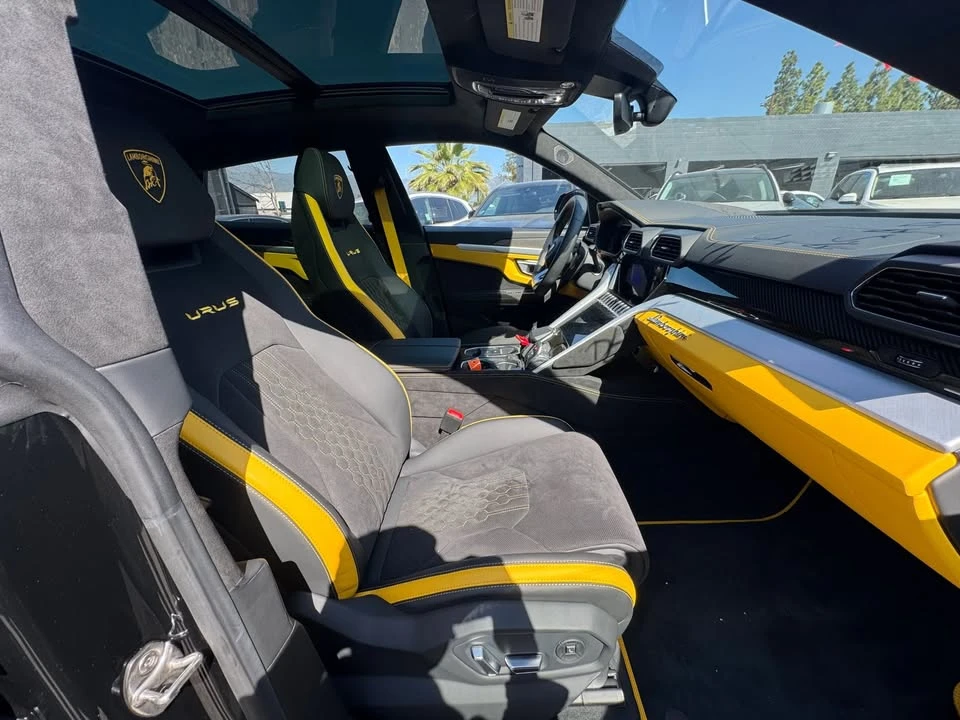 2024 Lamborghini Urus - Image 13 of 20