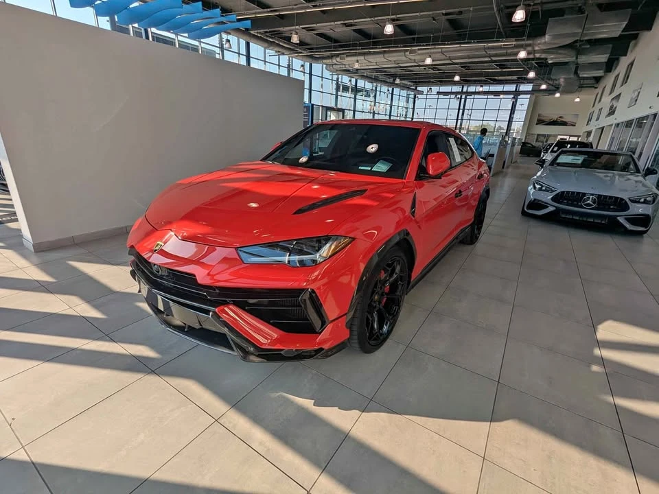 2024 Lamborghini Urus - Image 2 of 10