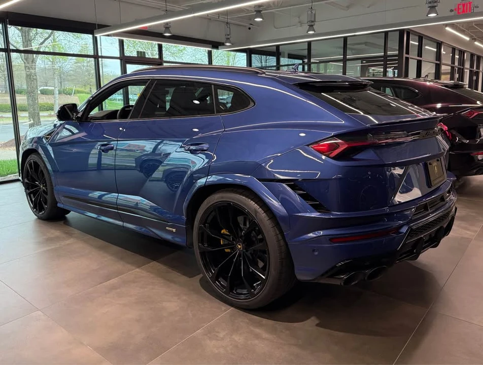 2024 Lamborghini Urus S - Image 4 of 8
