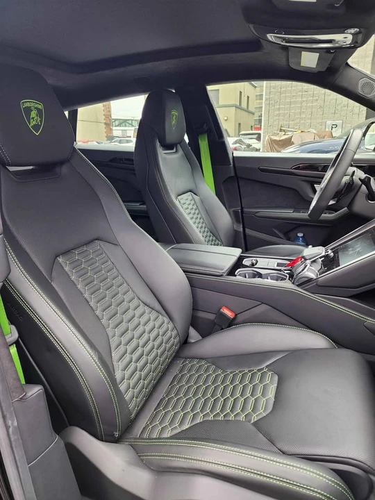 2024 Lamborghini Urus - Image 17 of 18