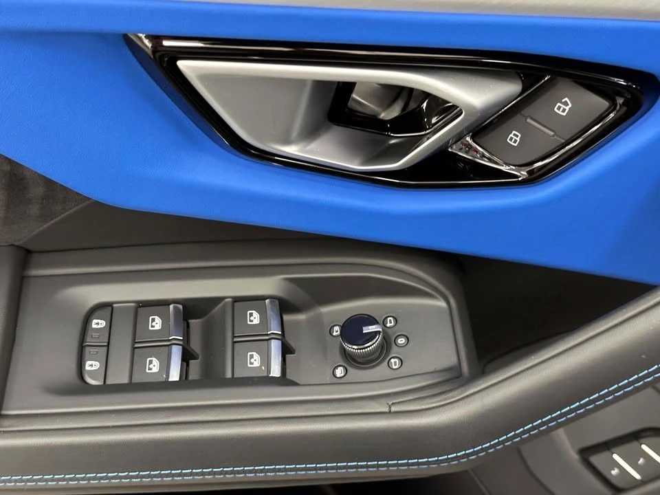 2024 Lamborghini Urus - Image 13 of 16