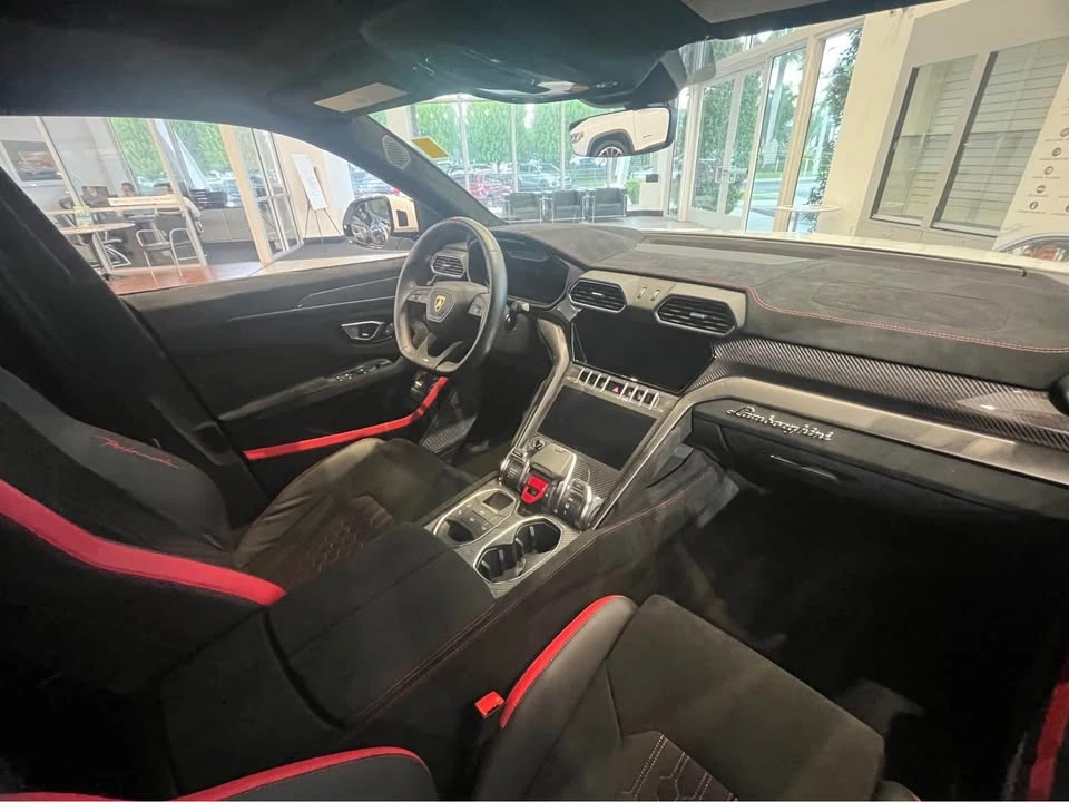 2024 Lamborghini Urus Performante - Image 6 of 7