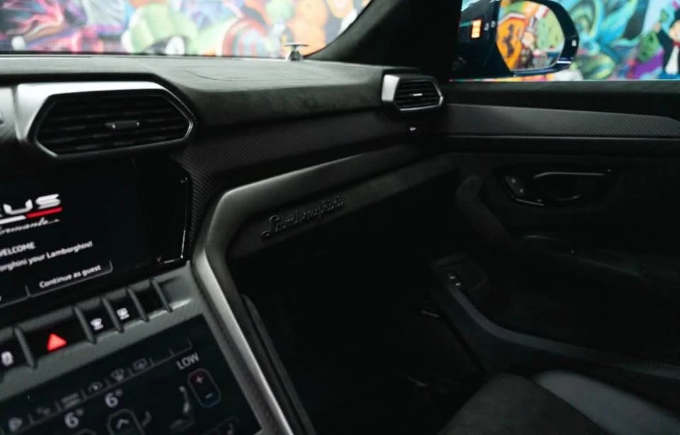 2024 Lamborghini Urus Performante - Image 8 of 11