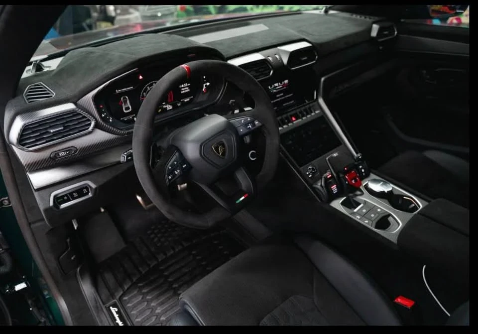 2024 Lamborghini Urus Performante - Image 10 of 11