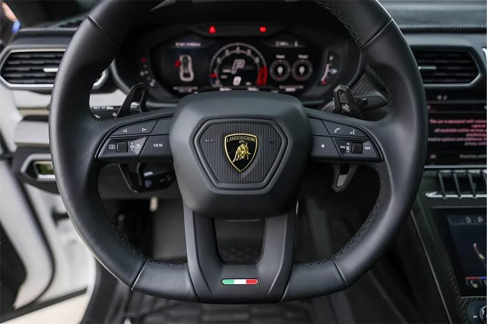 2024 Lamborghini Urus Performante - Image 11 of 19