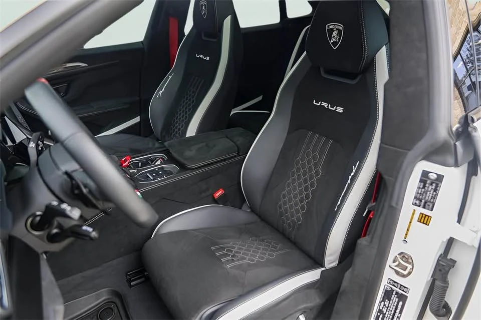 2024 Lamborghini Urus Performante - Image 8 of 19