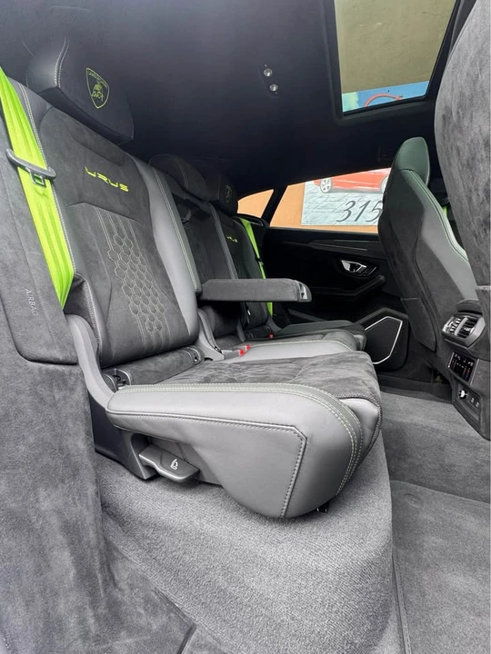 2024 Lamborghini Urus Performante - Image 12 of 19