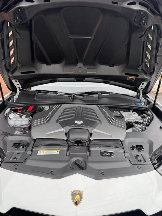 2024 Lamborghini Urus Performante - Image 19 of 19