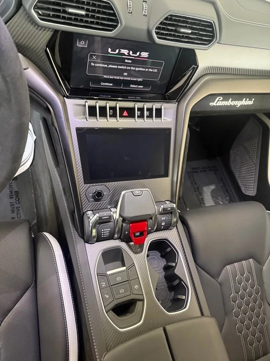 2024 Lamborghini Urus Performante - Image 11 of 16