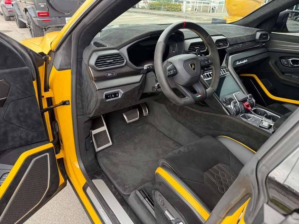 2024 Lamborghini Urus Performante - Image 12 of 14