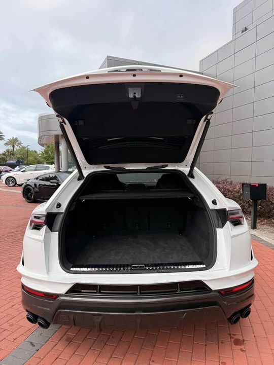 2024 Lamborghini Urus Performante - Image 6 of 15