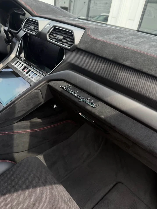 2024 Lamborghini Urus Performante - Image 10 of 10