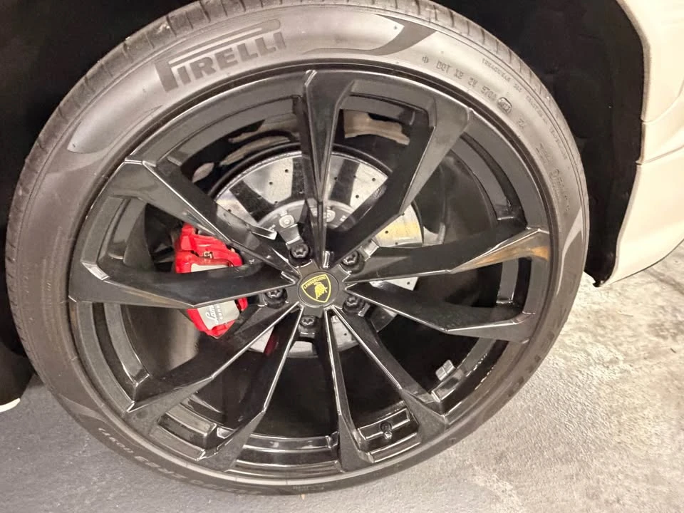 2024 Lamborghini Urus - Image 8 of 8