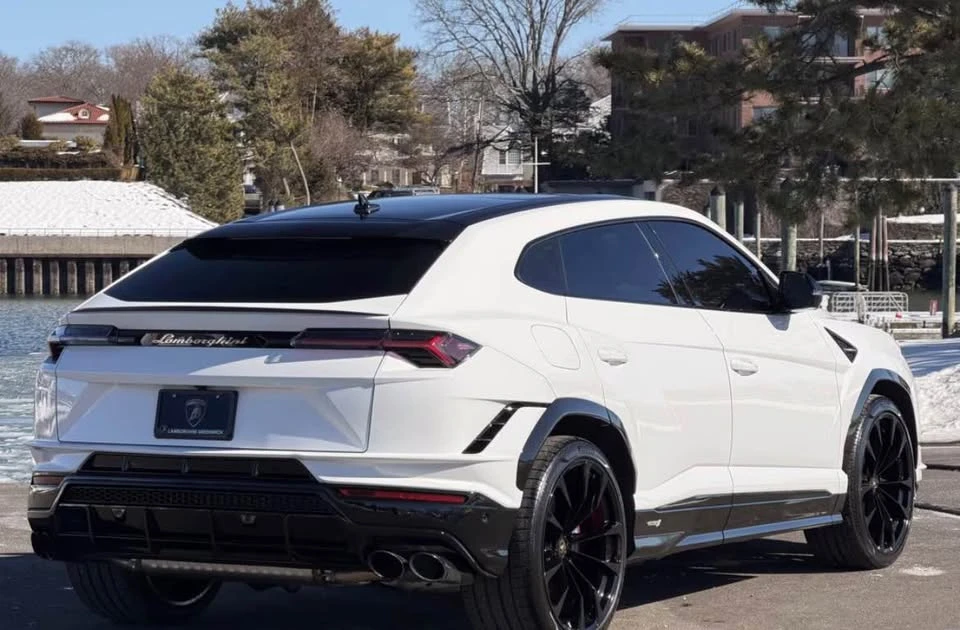 2024 Lamborghini Urus - Image 5 of 11