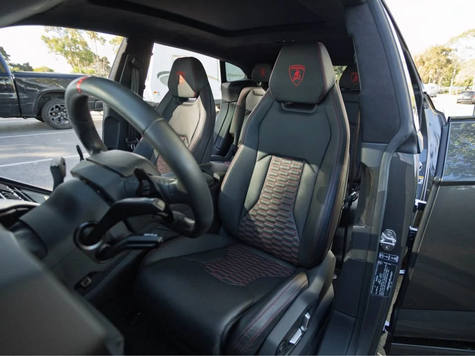 2024 Lamborghini Urus S - Image 17 of 19
