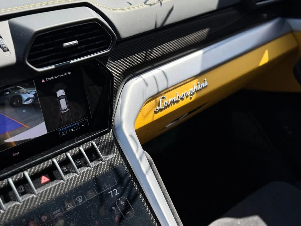 2024 Lamborghini Urus S - Image 17 of 18