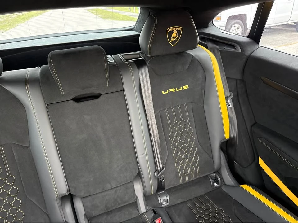2024 Lamborghini Urus Performante - Image 6 of 7