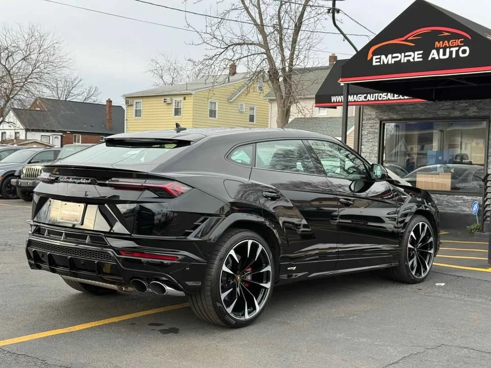 2024 Lamborghini Urus S - Image 9 of 19