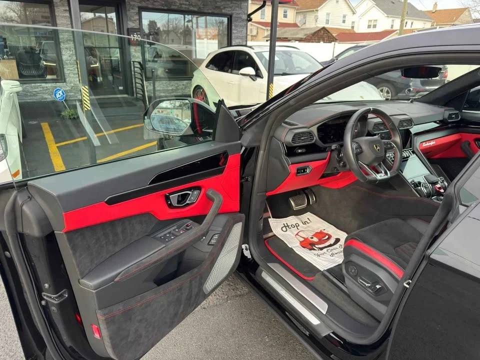 2024 Lamborghini Urus S - Image 14 of 19