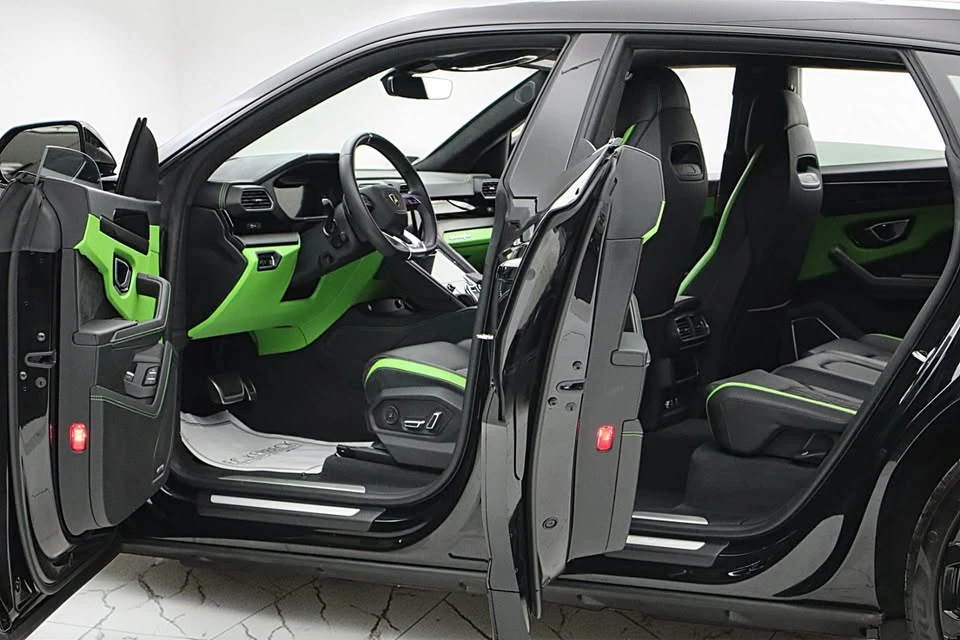 2024 Lamborghini Urus SE - Image 4 of 15