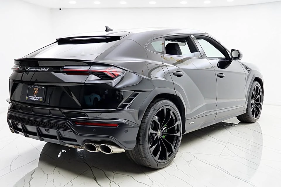 2024 Lamborghini Urus SE - Image 10 of 15