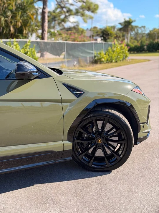 2024 Lamborghini Urus - Image 5 of 20