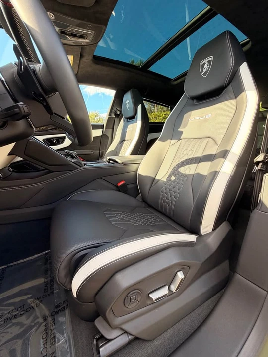 2024 Lamborghini Urus - Image 15 of 20