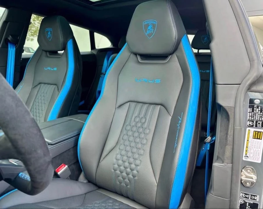 2024 Lamborghini Urus Performante - Image 4 of 5