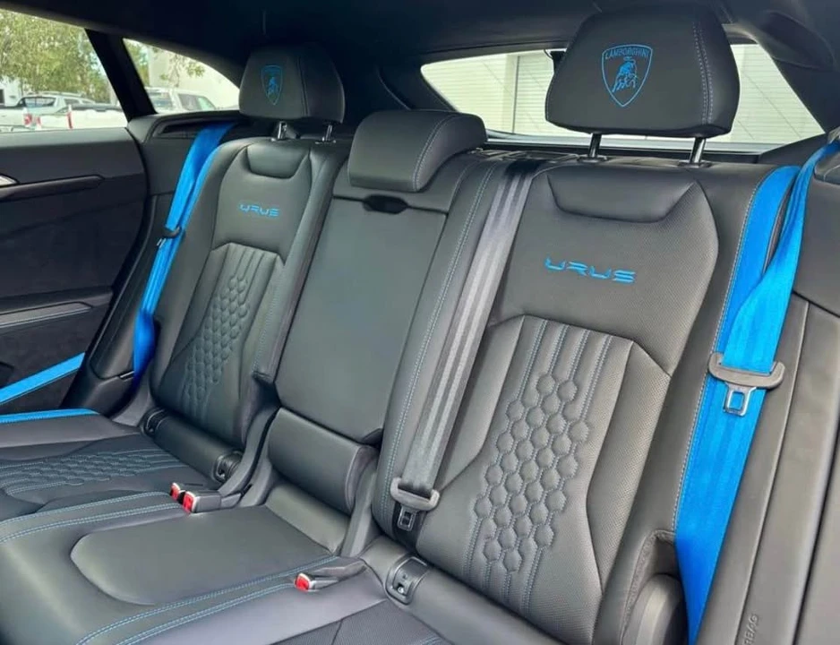 2024 Lamborghini Urus Performante - Image 5 of 5