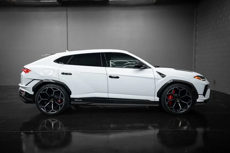 2024 Lamborghini Urus Performante - Image 2 of 12