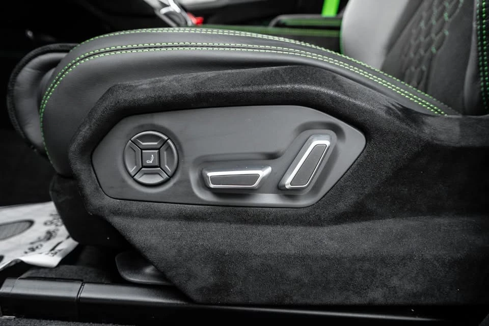 2024 Lamborghini Urus Performante - Image 14 of 20