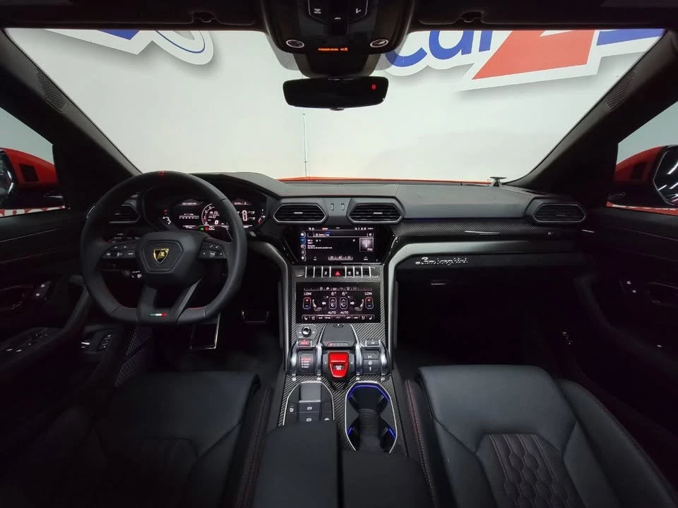 2024 Lamborghini Urus Performante - Image 15 of 19