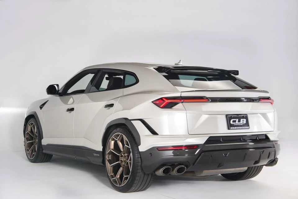2024 Lamborghini Urus Performante - Image 8 of 18