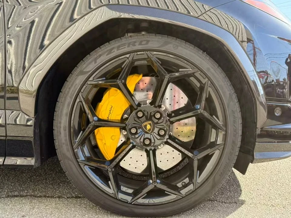 2024 Lamborghini Urus Performante - Image 13 of 20
