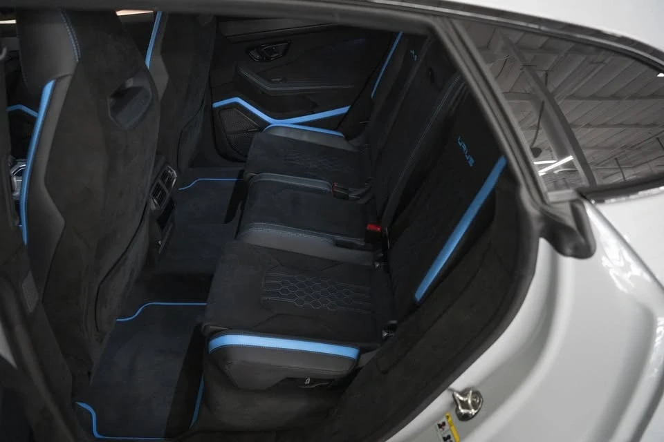 2024 Lamborghini Urus Performante - Image 19 of 19