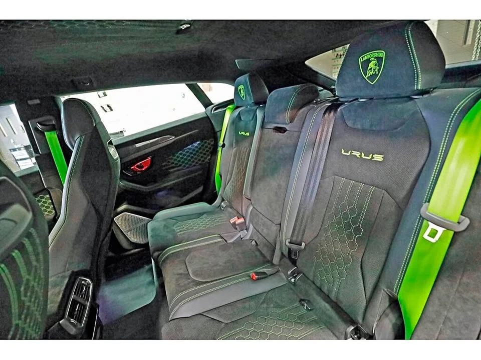 2024 Lamborghini Urus Performante - Image 16 of 18